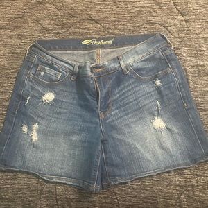 Old Navy Boyfriend Shorts. Size 8